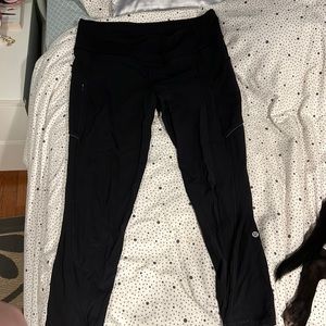 LULULEMON Cropped Leggings With Pockets